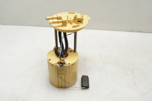 Opel Astra J (2009–2017) Kütusepump paagis 13503686 - 5