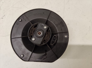 Heater blower motor - 7M0819021