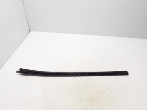 BMW X6 G06 / F96 (2019–2026) Windshield pillar outer molding 7465340 - 2