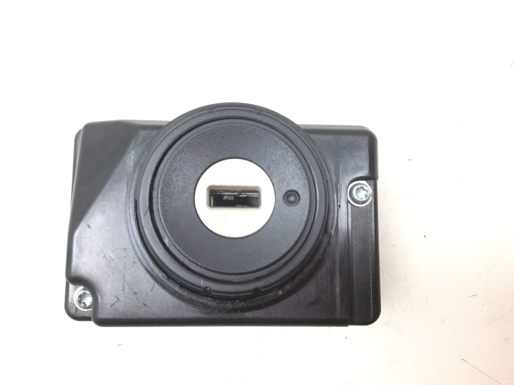 Used Volkswagen Touareg Ignition switch 3D0905865C