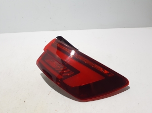 Feu arrière d’angle - 8W9945092C