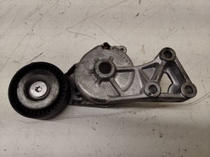 Belt tensioner - 950372