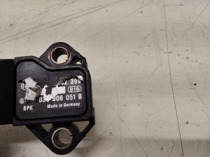 Seat Alhambra (1996–2010) Ansaugluftdrucksensor 038906051B - 2