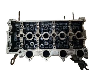 Peugeot 407 (2004–2010) Cylinder head 9641752610 - 3
