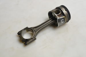 AUDI A1 8X (2010–2018) Kolb ja selle osad 04L107065D - 3