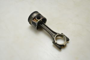 AUDI A1 8X (2010–2018) Piston et ses composants 04L107065D - 4