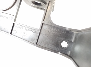 Porsche Macan (2014–2026) Other bracket 95B819735 - 2