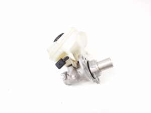 Porsche Macan (2014–2026) Brake master cylinder 95B612021C - 3