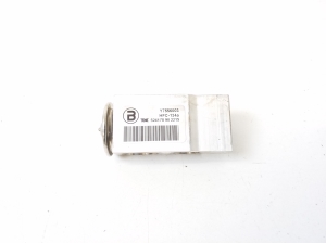 Klimaschlauch Ventil - 95B898031