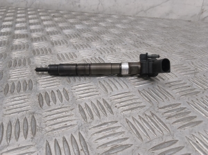 Injektor Einspritzdüse - 03L130277C