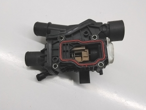Ford Kuga (2012–2019) Termostaat ja selle komponendid 1876476 - 5