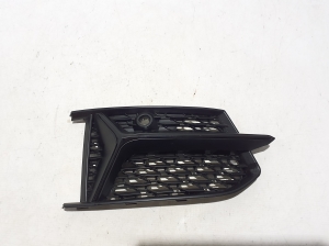 Front bumper lower grille - 4K0807648