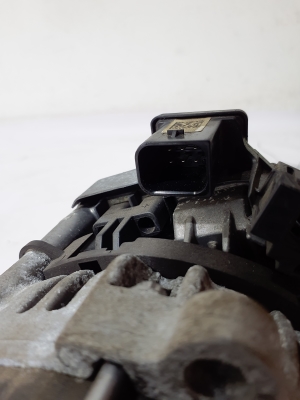 BMW X6 G06 / F96 (2019–2026) Generaator 8490440 - 2