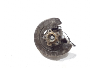 Rear wheel hub - 6876651