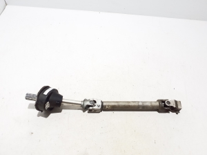Steering shaft universal joint - 6871959
