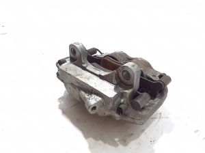 BMW X6 G06 / F96 (2019–2026) Eesmine pidurisadul 6883484 - 3