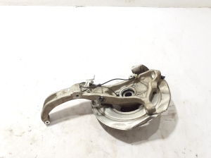 BMW X6 G06 / F96 (2019–2026) Front wheel hub 6876656 - 4
