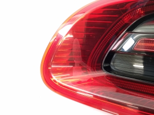 Porsche Macan (2014–2026) Tagatuli tagaluugil 95B945094G - 4