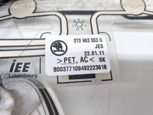 Skoda Superb (2008–2015) Sonstiges Teil des Vordersitzes 3T0963555AC - 4