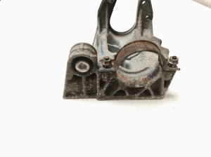 Land Rover Evoque (2011–2018) Front drive shaft bracket 6G9N4H473CE - 5