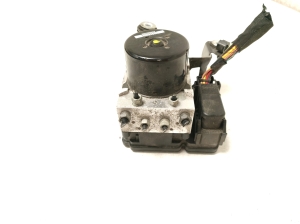 Land Rover Evoque (2011–2018) ABS unit BJ322C405AG - 2