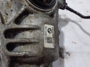 BMW X6 G06 / F96 (2019–2026) Esisilla reduktor 8487445 - 4