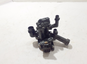 Kühlmittelthermostat - 8642559