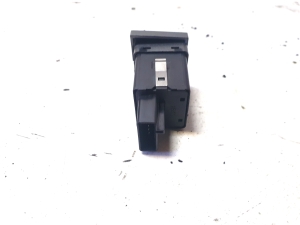 Opel Signum (2003–2008) Heated seat switch 13138251 - 2