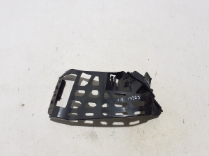 Front bumper bracket - 7478844
