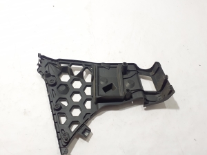 BMW X6 G06 / F96 (2019–2026) Rear bumper bracket 8069964 - 2