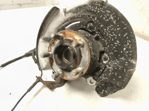 Land Rover Discovery Sport (2014–2026) Front wheel hub - 3