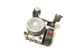 Land Rover Discovery Sport (2014–2026) ABS bloks HJ322C405AD - 2
