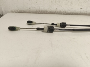 Land Rover Discovery Sport (2014–2026) Gear shift cable FK727E395AC - 2