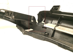 Land Rover Discovery Sport (2014–2026) Priekšējā bampera absorbētājs FK7217E778A - 2