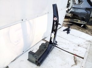 VOLVO XC40 (2017–2026) Sill and center pillar - 3