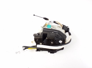 Porsche Macan (2014–2026) Rear side door lock 8K0839016G - 2