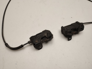 Mercedes Benz E-Class W212 (2009–2015) Hood latch A2048800260 - 5