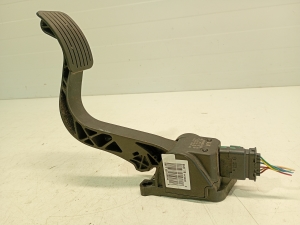 Citroen DS5 (2011–2019) Accelerator pedal 9671416880 - 4