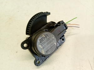 Citroen DS5 (2011–2019) Heater flap actuator z5509001 - 2
