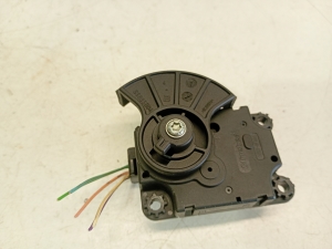Citroen DS5 (2011–2019) Heater flap actuator z5509001 - 3