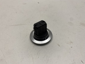 Mercedes Benz E-Class W212 (2009–2015) Süütelukk A2215450714 - 6