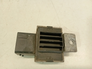 Citroen DS5 (2011–2019) Glow plug relay 9663824880 - 4