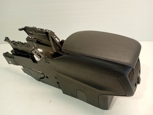 Citroen DS5 (2011–2019) Center console - 8