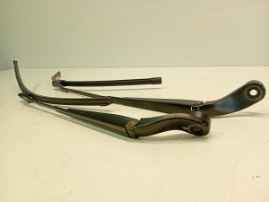 Citroen DS5 (2011–2019) Windshield wiper arm 9807487180 - 3