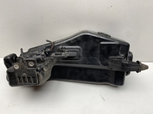 Mercedes Benz E-Class W212 (2009–2015) Front washer fluid reservoir A2128600460 - 4