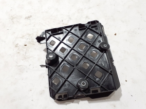 Porsche Cayenne (92A) (2017–2026) Engine control unit bracket 4M0907650J - 3