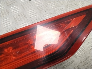 VOLVO V60 (2018–2026) Tagatuli tagaluugil 31468186 - 3