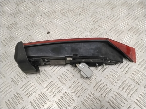 VOLVO V60 (2018–2026) Tagatuli tagaluugil 31468186 - 5
