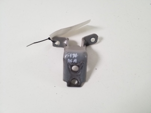 Rear side door lower hinge - KD5372240A