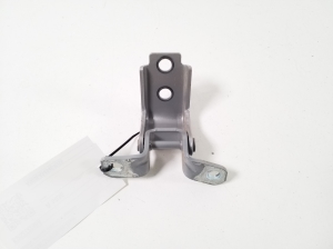 Mazda 3 IV (2019–2026) Rear side door lower hinge KD5372240A - 2